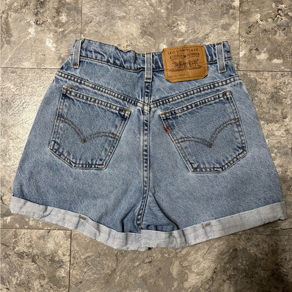 Levi’s jean shorts - Picture 2 of 4
